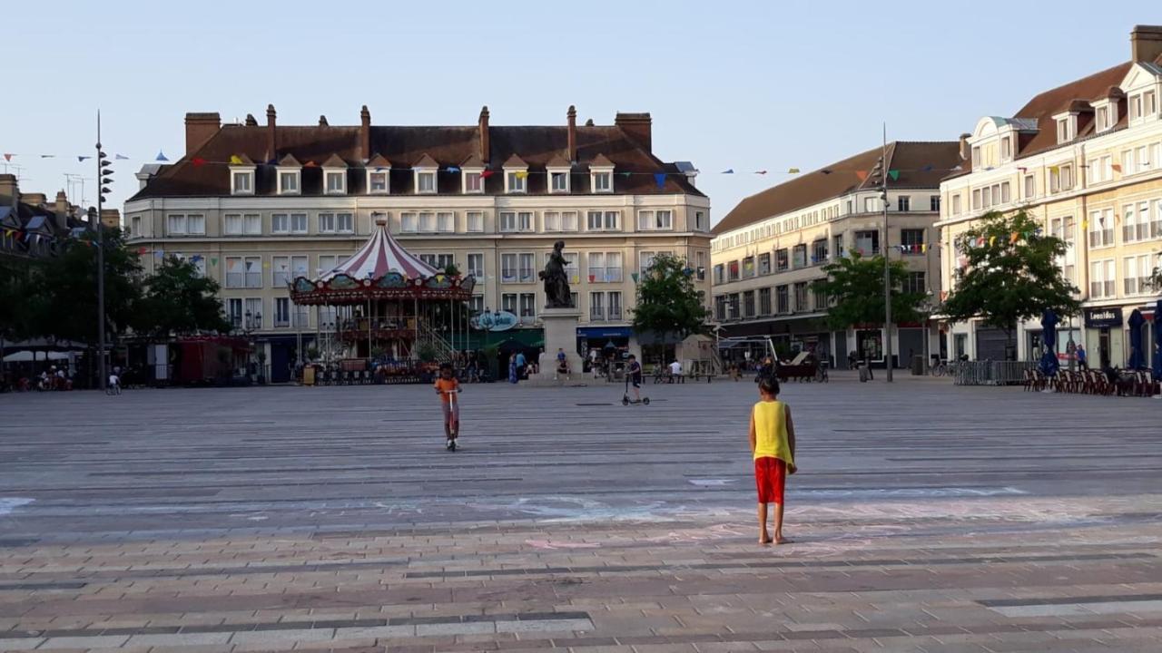 Flozed Apartman Beauvais Kültér fotó